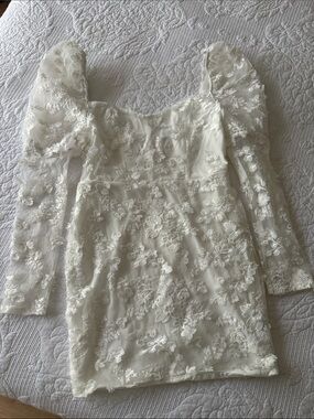 Ivory Floral Lace Wedding Dress with Puff Sleeves